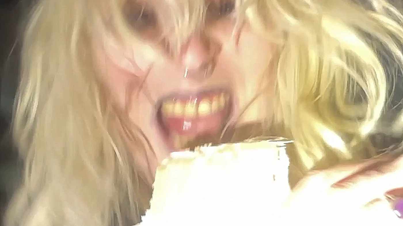 100 Gecs - Dumbest Girl Alive